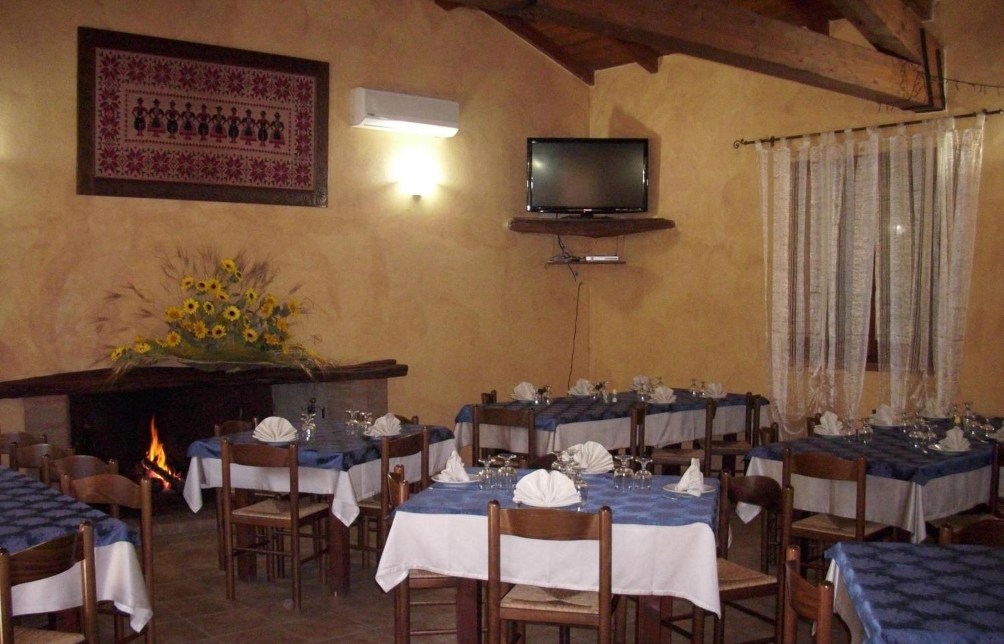 Agriturismo Il Paradiso Iglesias Exteriör bild